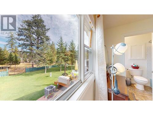 3920 Kahn  Road, Cranbrook, BC -  Photo Showing Bathroom