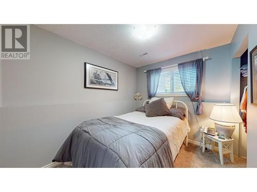 3920 Kahn  Road, Cranbrook, BC - Indoor Photo Showing Bedroom