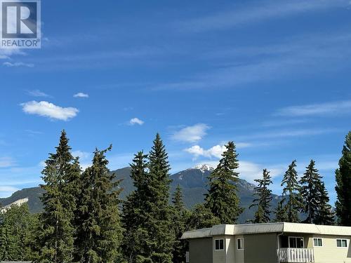 410 5Th  Avenue Unit# 2202, Golden, BC - Outdoor With View