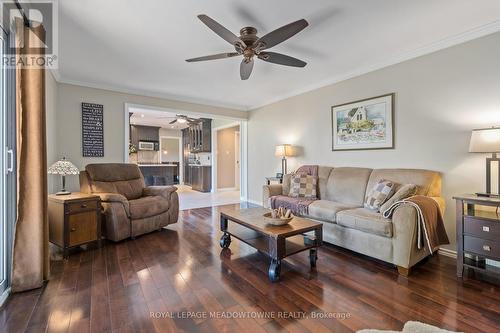 24 May Street, Erin, ON - Indoor Photo Showing Living Room