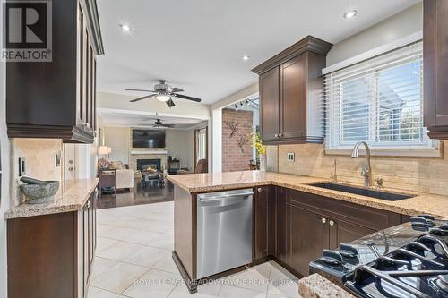 24 May Street, Erin, ON - Indoor Photo Showing Kitchen With Upgraded Kitchen