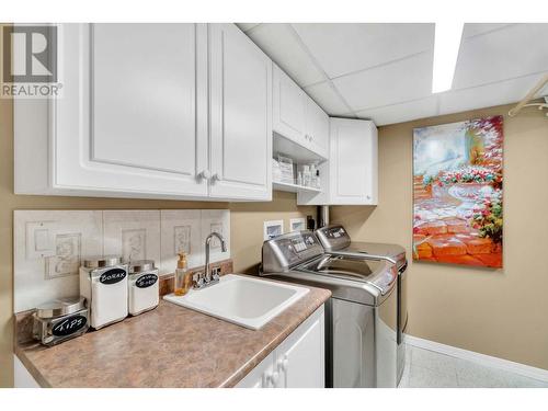 2463 Irvine Ave, Merritt, BC - Indoor Photo Showing Laundry Room