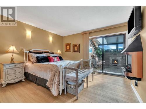 2463 Irvine Ave, Merritt, BC - Indoor Photo Showing Bedroom