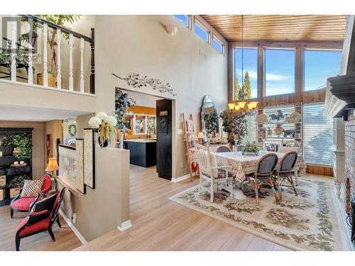 2463 Irvine Ave, Merritt, BC - Indoor Photo Showing Dining Room