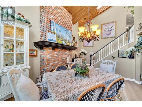 2463 Irvine Ave, Merritt, BC - Indoor Photo Showing Dining Room