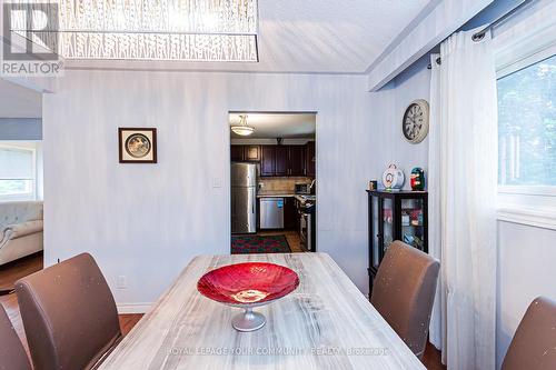 3 Lawndale Court, Bradford West Gwillimbury, ON - Indoor Photo Showing Dining Room