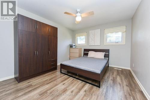 52 Courtleigh Square, Brampton, ON - Indoor Photo Showing Bedroom