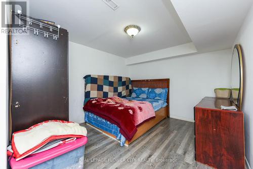 52 Courtleigh Square, Brampton, ON - Indoor Photo Showing Bedroom