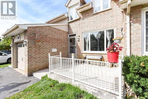 52 Courtleigh Square, Brampton, ON - Outdoor With Exterior