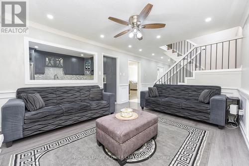 52 Courtleigh Square, Brampton, ON - Indoor Photo Showing Living Room