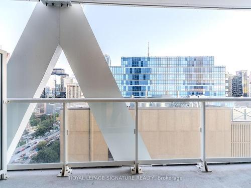 1815-234 Simcoe St, Toronto, ON - Outdoor With Balcony With Exterior