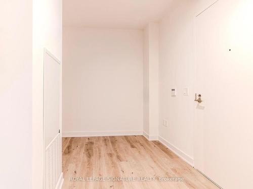 1815-234 Simcoe St, Toronto, ON - Indoor Photo Showing Other Room