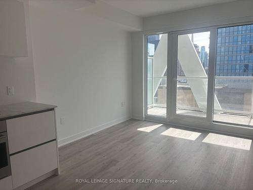 1815-234 Simcoe St, Toronto, ON - Indoor Photo Showing Other Room