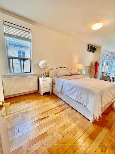 Upper-220 Rose Park Dr, Toronto, ON - Indoor Photo Showing Bedroom