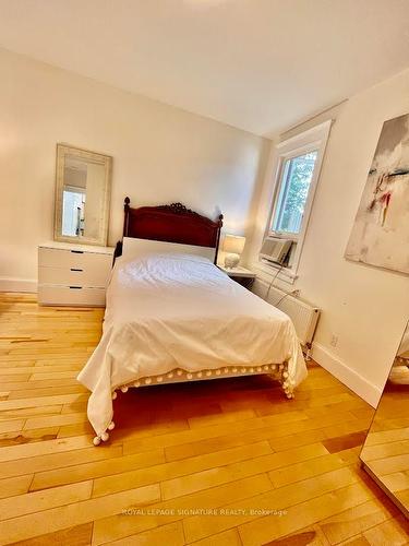 Upper-220 Rose Park Dr, Toronto, ON - Indoor Photo Showing Bedroom