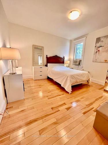 Upper-220 Rose Park Dr, Toronto, ON - Indoor Photo Showing Bedroom