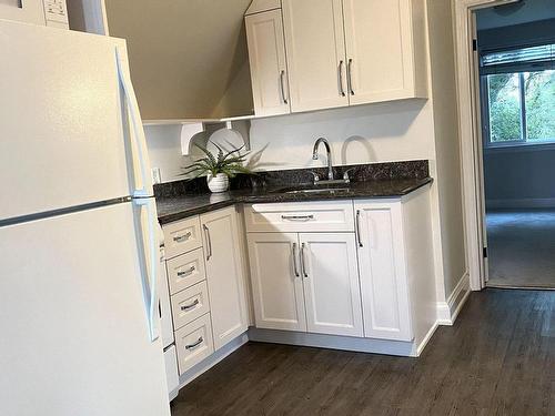 14 Flempton Cres, Toronto, ON - Indoor Photo Showing Kitchen