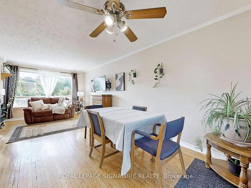 357 Taylor Mills Dr N, Richmond Hill, ON - Indoor Photo Showing Dining Room