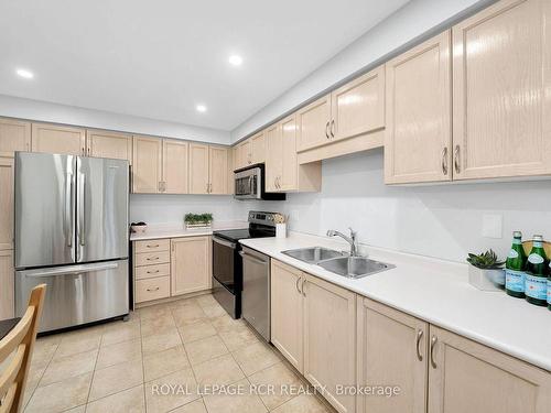 36 Palmolive St, Brampton, ON - Indoor Photo Showing Kitchen With Stainless Steel Kitchen With Double Sink