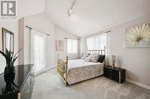 4143 Tapestry Trail, Mississauga, ON - Indoor Photo Showing Bedroom