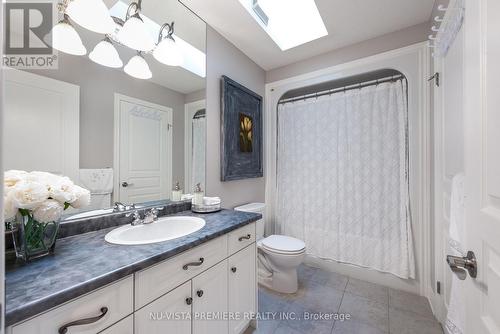 2065 Valleyrun Boulevard, London, ON - Indoor Photo Showing Bathroom