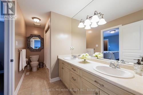 2065 Valleyrun Boulevard, London, ON - Indoor Photo Showing Bathroom