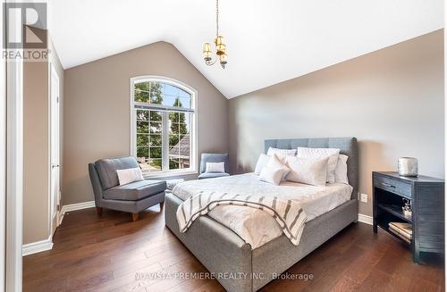 2065 Valleyrun Boulevard, London, ON - Indoor Photo Showing Bedroom