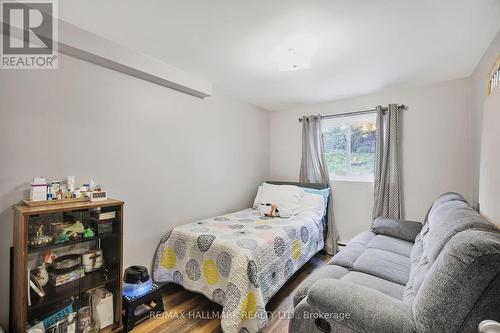 290 Brighton Court, Oshawa, ON - Indoor Photo Showing Bedroom