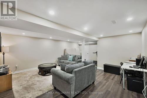 290 Brighton Court, Oshawa, ON - Indoor