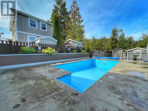 8843 97A Highway Unit# 43, Swansea Point, BC - Outdoor With In Ground Pool