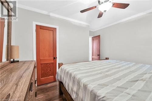 101 Warren Avenue, Hamilton, ON - Indoor Photo Showing Bedroom