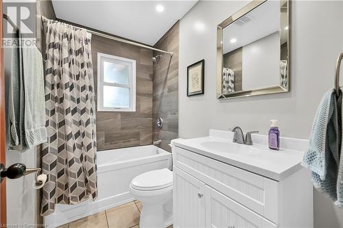 101 Warren Avenue, Hamilton, ON - Indoor Photo Showing Bathroom