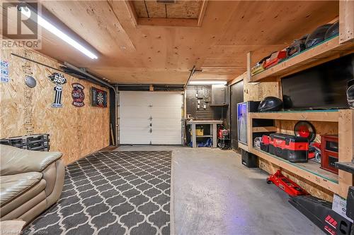 101 Warren Avenue, Hamilton, ON - Indoor Photo Showing Garage