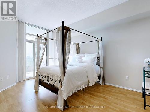 1708 - 1 Rowntree Road, Toronto, ON - Indoor Photo Showing Bedroom