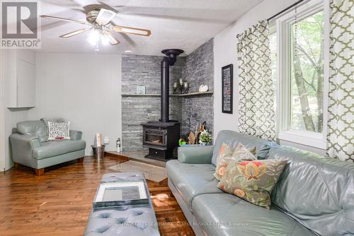 1005 Road 3300, Gravenhurst, ON - Indoor Photo Showing Living Room With Fireplace