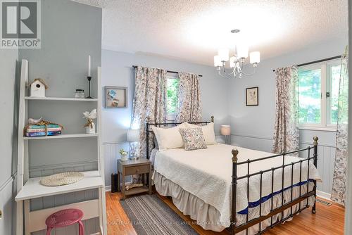 1005 Road 3300, Gravenhurst, ON - Indoor Photo Showing Bedroom