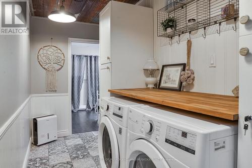 1005 Road 3300, Gravenhurst, ON - Indoor Photo Showing Laundry Room