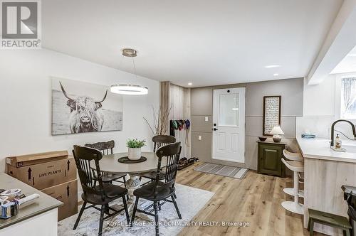 34 Connaught Avenue, Aurora, ON - Indoor Photo Showing Dining Room