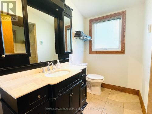 9 Trent View Road, Kawartha Lakes, ON - Indoor Photo Showing Bathroom