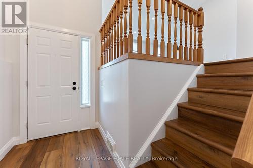 144 Ravenbury Drive, Hamilton, ON - Indoor Photo Showing Other Room