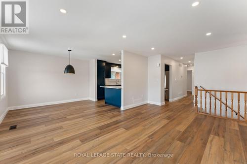 144 Ravenbury Drive, Hamilton, ON - Indoor Photo Showing Other Room