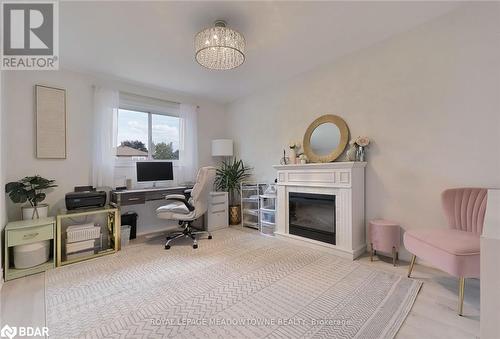 4320 Shelby Crescent, Mississauga, ON - Indoor With Fireplace