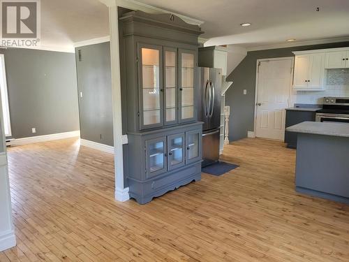 2622 Base Line Rd, Prince Township, ON - Indoor Photo Showing Kitchen