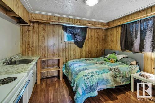 12735 124 St Nw, Edmonton, AB - Indoor Photo Showing Bedroom