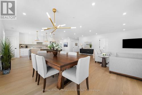 409 - 17 Cleave Avenue, Prince Edward County (Picton), ON - Indoor Photo Showing Dining Room