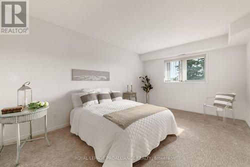 321 - 8 Talbot Street, Prince Edward County (Picton), ON - Indoor Photo Showing Bedroom