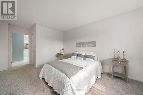 321 - 8 Talbot Street, Prince Edward County (Picton), ON - Indoor Photo Showing Bedroom