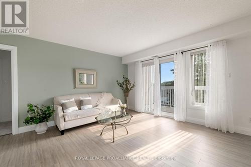 321 - 8 Talbot Street, Prince Edward County (Picton), ON - Indoor Photo Showing Living Room