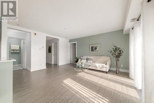 321 - 8 Talbot Street, Prince Edward County (Picton), ON - Indoor Photo Showing Living Room