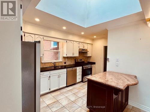 68 Fenn Avenue, Toronto, ON - Indoor Photo Showing Kitchen With Double Sink